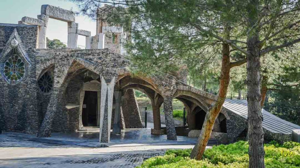 Colonia Guell - Cripta