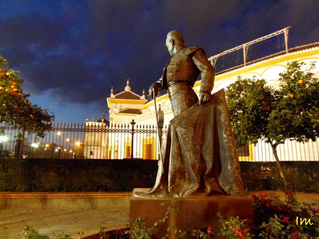 Que ver en Sevilla - Plaza Real Maestranza