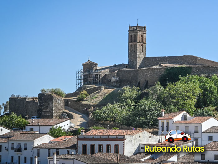 Almonaster La Real, en Huelva