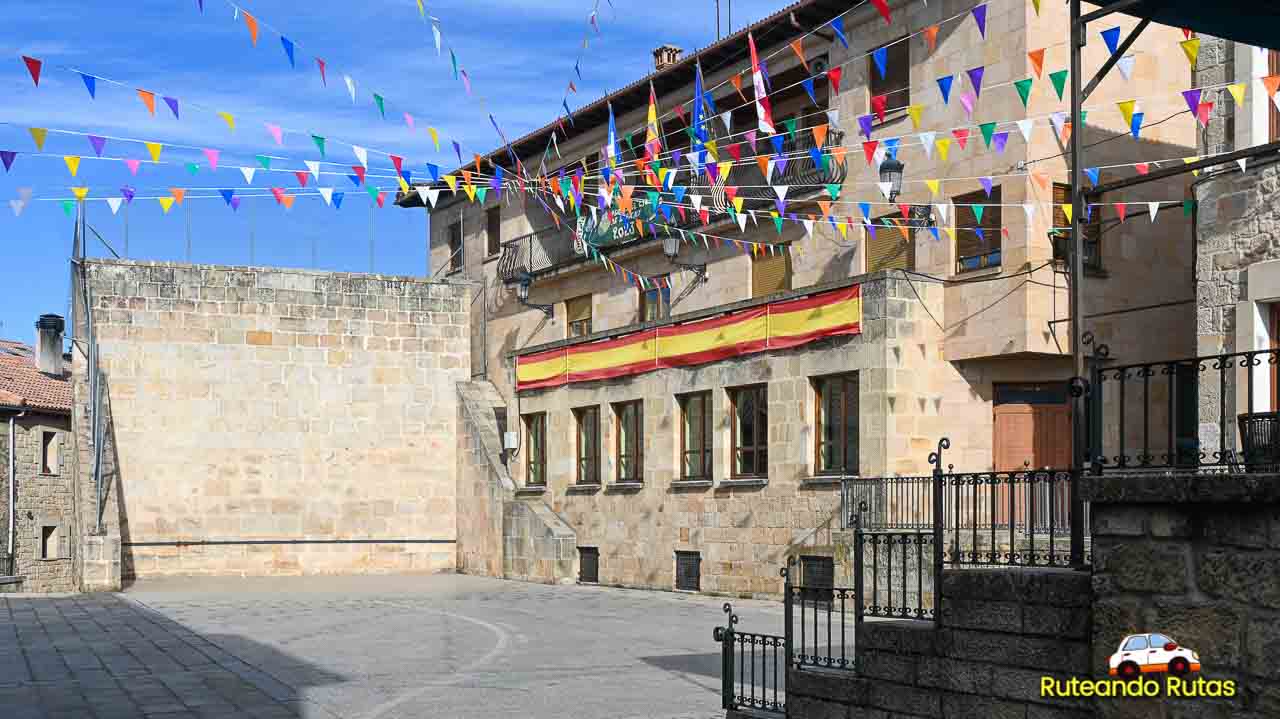 Duruelo de la Sierra - Plaza de la Carta Puebla